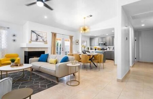 North Las Vegas House | Postmodern 4BR Vegas Retreat w/Pool and BBQ Grill