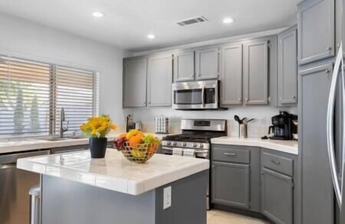 North Las Vegas House | Postmodern 4BR Vegas Retreat w/Pool and BBQ Grill