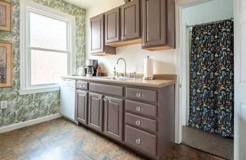 Centennial Apartment | Postmodern Penthouse | 1 Min Walk Dining + Shops