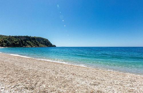 Himare Apartment | Potam'Sea Bliss 38- Beach Front, Sun Beds & Parking