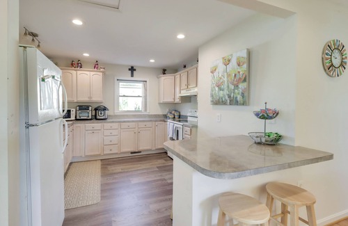 Dahlgren House | Potomac River Getaway: Walk to Marina!