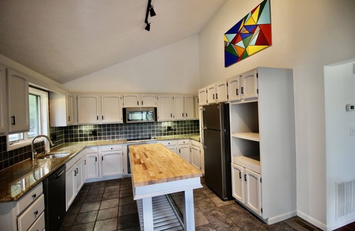 Martinsburg House | Potomac River Getaway - Shepherdstown, WV - Stunning views - 5 acres - 4 BR
