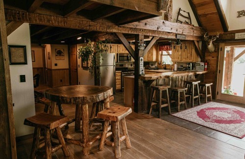 Shinglehouse House | Potter County Gasthaus - Full Lodge for Rent