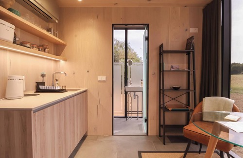 Saxmundham Cottage | Pound Farm Mirror Houses: Pond ÖÖD