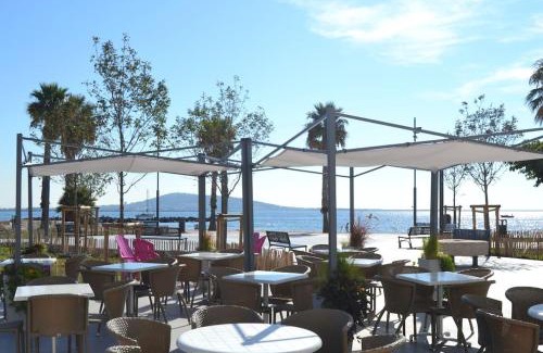 Meze Apartment | "POUR VOUS" studio dans villa avec piscine