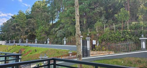 Campos do Jordao Hotel | Pousada Alpes Azul