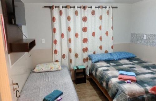 Lages House | POUSADA ALTERNATIVA MANU LAGES Quarto Com Banheiro no Corredor