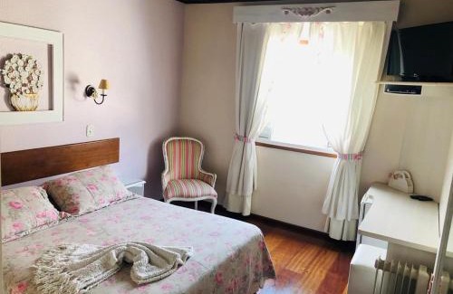 Jaguaribe Hotel | Pousada Ararinha Azul - Campos do Jordão