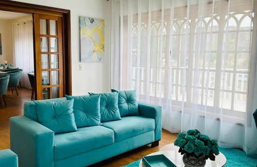 Alto do Capivari Hotel | Pousada Blue Village