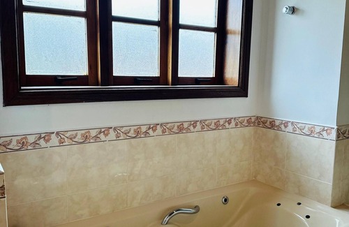 Alto do Capivari Hotel | Pousada Blue Village