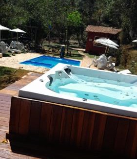 Sao Sebastiao das Aguas Claras Hotel | Pousada Canto Da Lua - Macacos