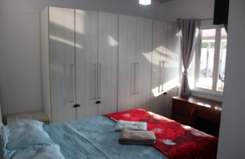 Pontal do Parana Hotel | Pousada Captain Morgan