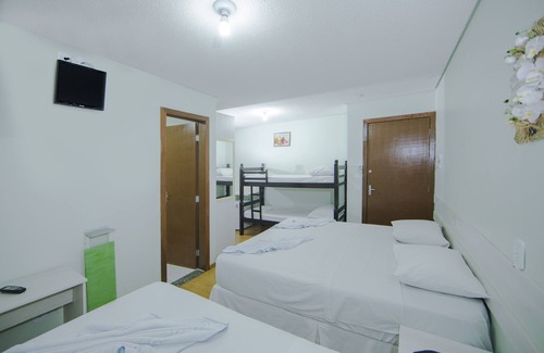 Vila Yolanda Hotel | Pousada Caroline