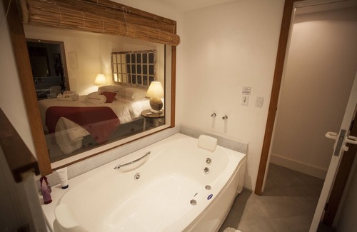 Bonfim Hotel | Pousada Casa do Bicho Preguiça -14 rooms ideal for groups and families