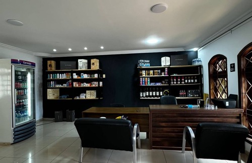 Vila Yolanda Hotel | Pousada Castelo da Villa