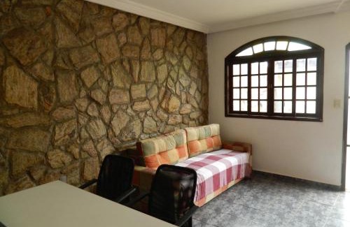 Jacare House | Pousada Central de Cabreuva
