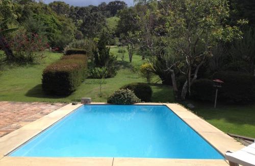 Santo Antonio do Pinhal Hotel | Pousada Chalés da Casa Centenária