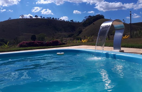 Santana dos Montes Hotel | Pousada Chalés dos Montes