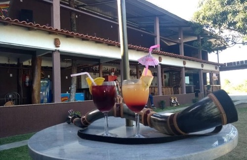 Ubu Hotel | Pousada e Espetaria Paraíso Azul