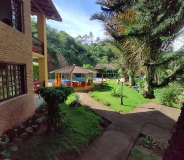 Santa Leopoldina Hotel | Pousada e Hotel Estância Di La Fontella