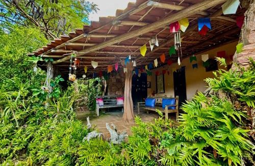 Igatu Hotel | Pousada Flor de Açucena Igatu