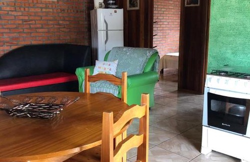 Praia do Rosa Ski Chalet | Pousada GaropaBAH Chalé RosaNorte