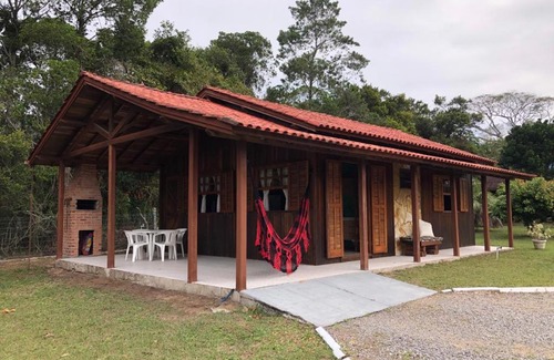 Praia do Rosa Ski Chalet | Pousada GaropaBAH Chalé RosaNorte