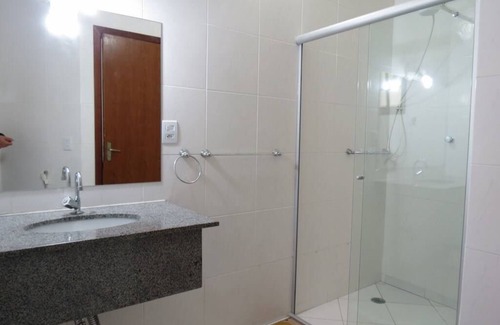 Toninhas Hotel | Pousada Guaiamu Ubatuba