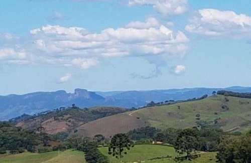 Paraisopolis Hotel | Pousada Lua de Pedra