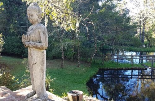 Paraisopolis Hotel | Pousada Lua de Pedra