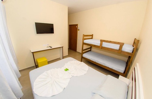 Praia da Armacao do Itapocoroi Hotel | Pousada Morada Dos Anjos