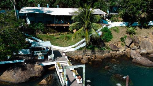 Ilha Grande Hotel | Pousada Papiro Boutique
