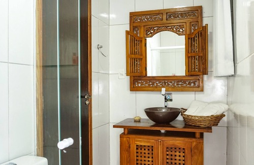 Paranagua Hotel | Pousada Treze Luas