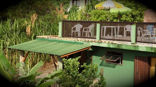 Praia do Rosa Cabin | Pousada vale verde bungalows - Praia do Rosa