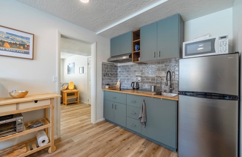 Sandy Apartment | Powder Chaser's Dream Apartment