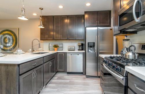 Cottonwood Heights House | Powder Mountain in Salt Lake with Private Hot Tub