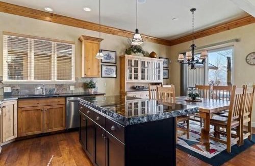 Eden House | Powder Mountain Wolf Den is Pet-Friendly