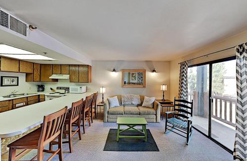 North Park City Apartment | Powder Pointe Condominiums 105A