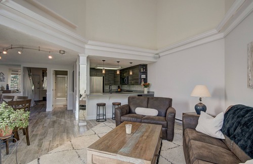 Peak 9 Condo | Powderhorn Penthouse Forest Vista Condo: Great Slope/Town Access