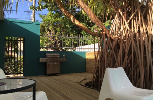 Ocean Park House | Power generator. Water tank. A/C. Free wifi. Private pool. Steps from the beach