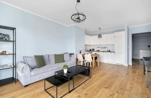 Jezyce Apartment | Poznańska 3 | Bright Apartment near the centre
