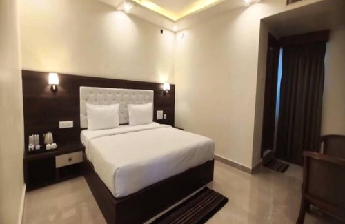 Madanapalle Hotel | PPH Living Gnr Grand Luxury Rooms