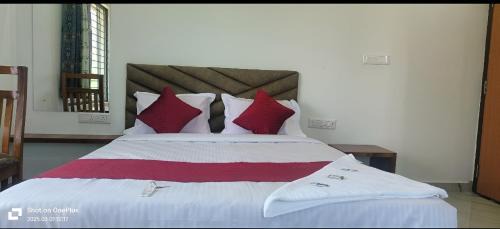 Kumbalgodu Hotel | PPH Living Jai Maruthi Boarding & Lodging