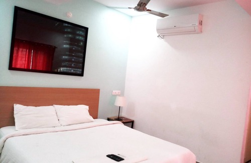 Kukatpally Housing Board Colony Hotel | PPH Living Mayukha Grand