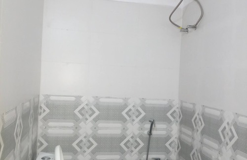 Kukatpally Housing Board Colony Hotel | PPH Living Mayukha Grand