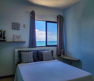 Rio Vermelho Apartment | Prédio à beira-mar, na melhor localização do Rio Vermelho.