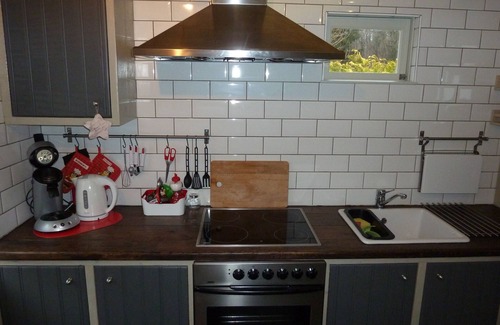 Walk Ski Chalet | Prachtig Gelegen Chaletje aan Meer Robertville met Bootje en Kajak