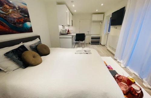 Leut House | Prachtig guesthouse met gratis parkeren