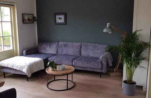 Heerhugowaard Apartment | Prachtig vrijstaand appartement aan het water