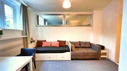 Prague 6 Apartment | Prague Castle Garden Residence